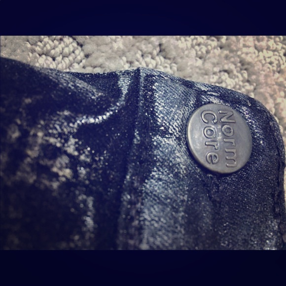 Norm-Core - Picture 3 of 8